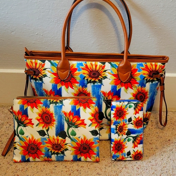 Sunflower Travel Set - Picture 1 of 12